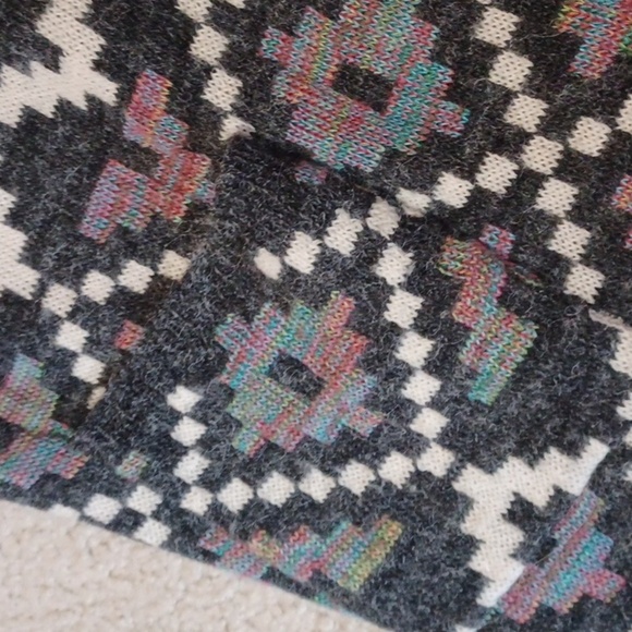 M Elan Women's long sweater with pockets - Picture 5 of 9